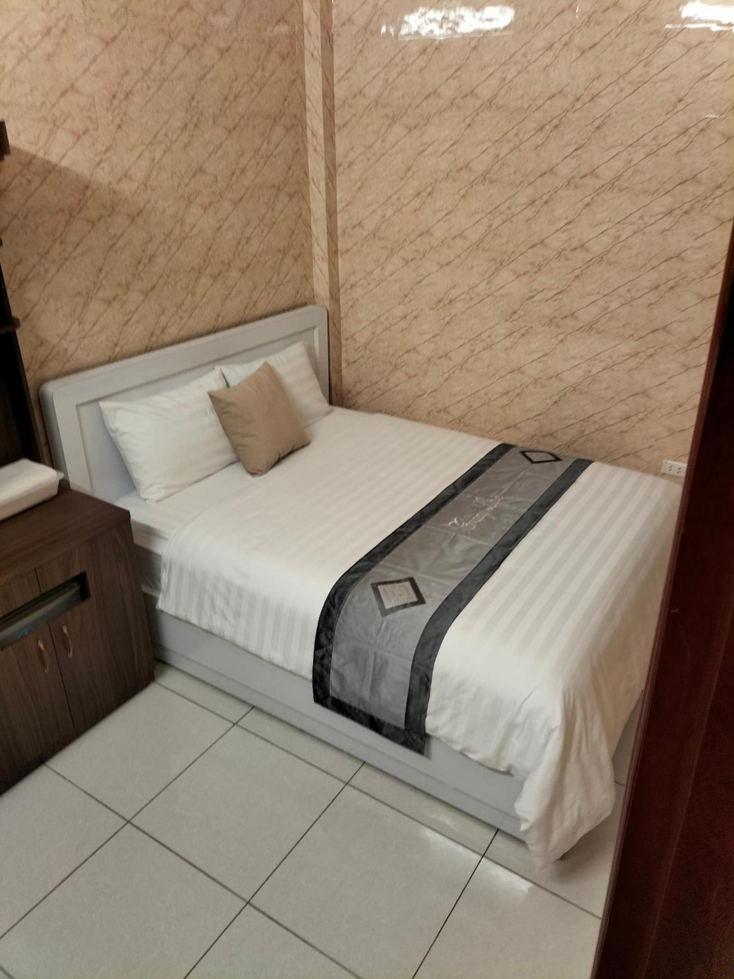 Roma Hotel Noi Bai Airport 하노이 외부 사진